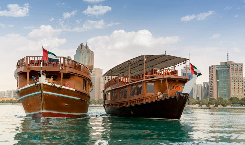 Dhow boats on cruise